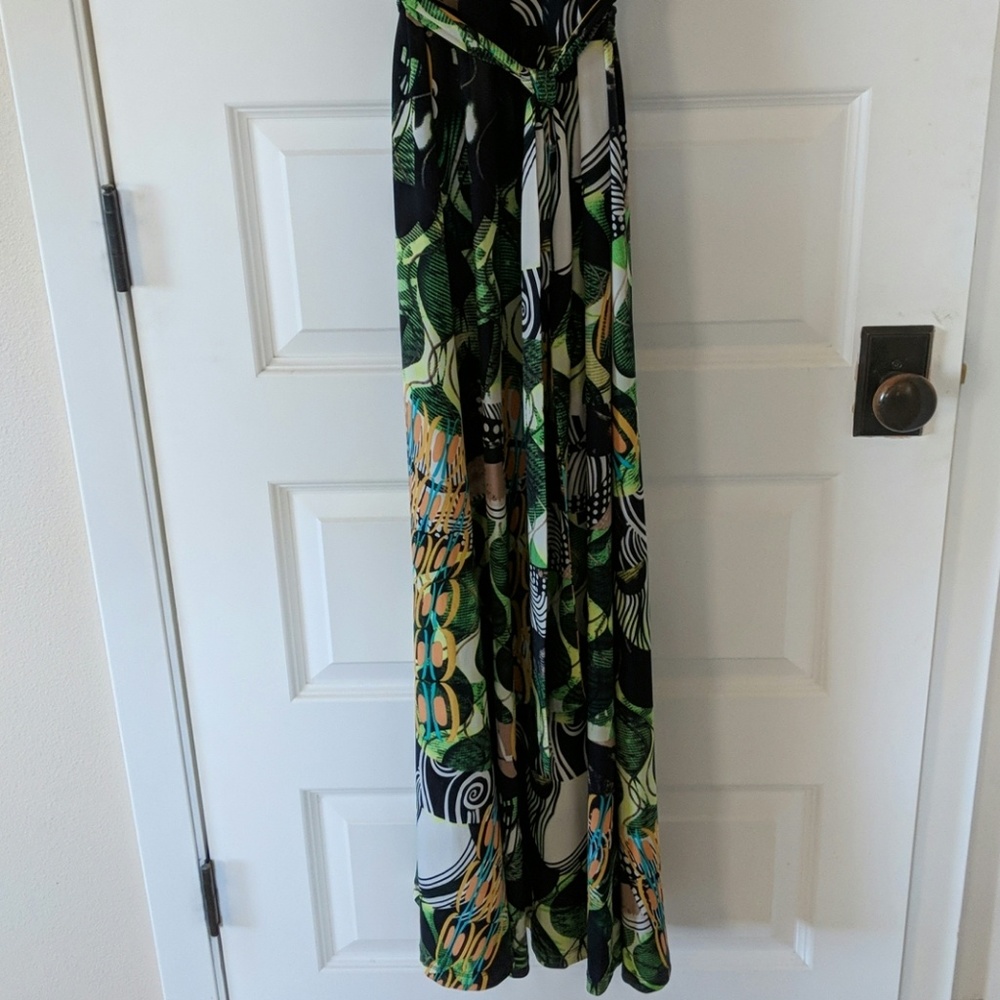 Dress - Picture 3 of 4